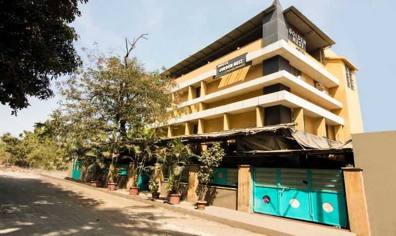 Treebo Trend Golden Nest Hotel Thane Bagian luar foto